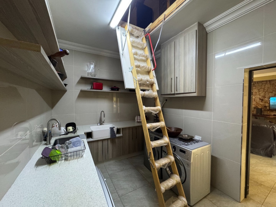 To Let 3 Bedroom Property for Rent in Zilkaatsnek North West